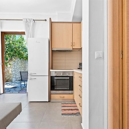 Villa Semipuella Ayios Nikitas Ngoại thất bức ảnh